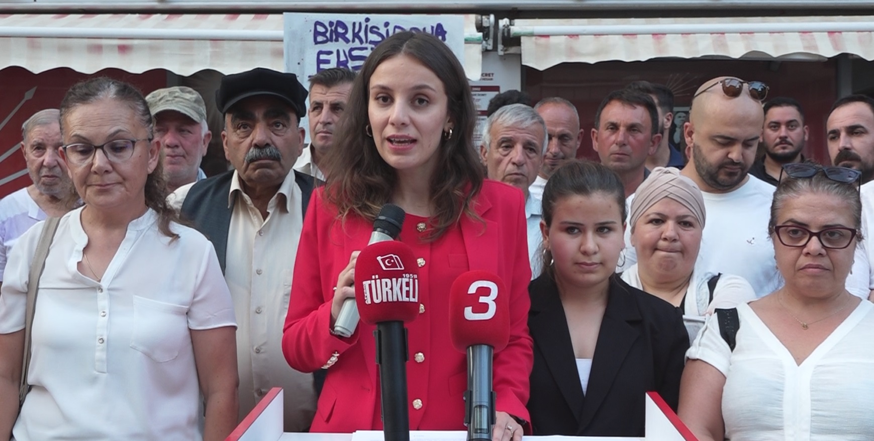 Cumhuriyet Halk Partisi Merkez İlçe Başkanı Büşra Dişçioğlu Çetinöz, “Kutuplaştırma