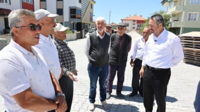Sandıklı Belediyesi Fen İşleri Müdürlüğü ekipleri tarafından Sazak Mahallesi’nde sürdürülen