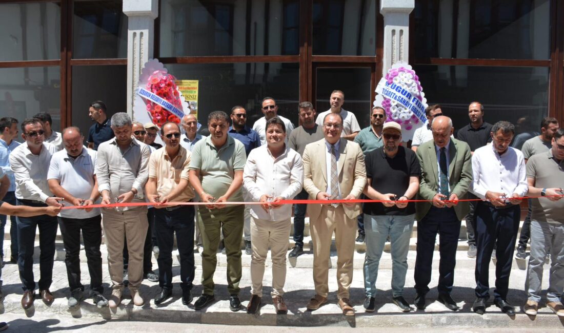 Afyonkarahisar İl Genel Meclisi üyeleri, Bolvadin’de yapımı tamamlanan iş yerlerinin