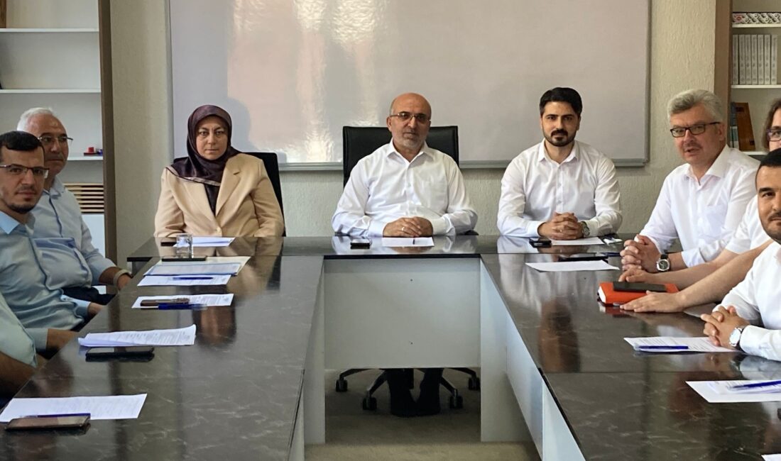 Afyonkarahisar İl Müftülüğü’nce her ay farklı bir ilçede düzenli olarak
