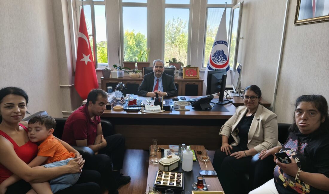Psikolojik destekler görüşüldü Ulusal Otizm Konfederasyonu Genel Başkanı Fatma Kilci Kavas, Afyonkarahisar Sağlık