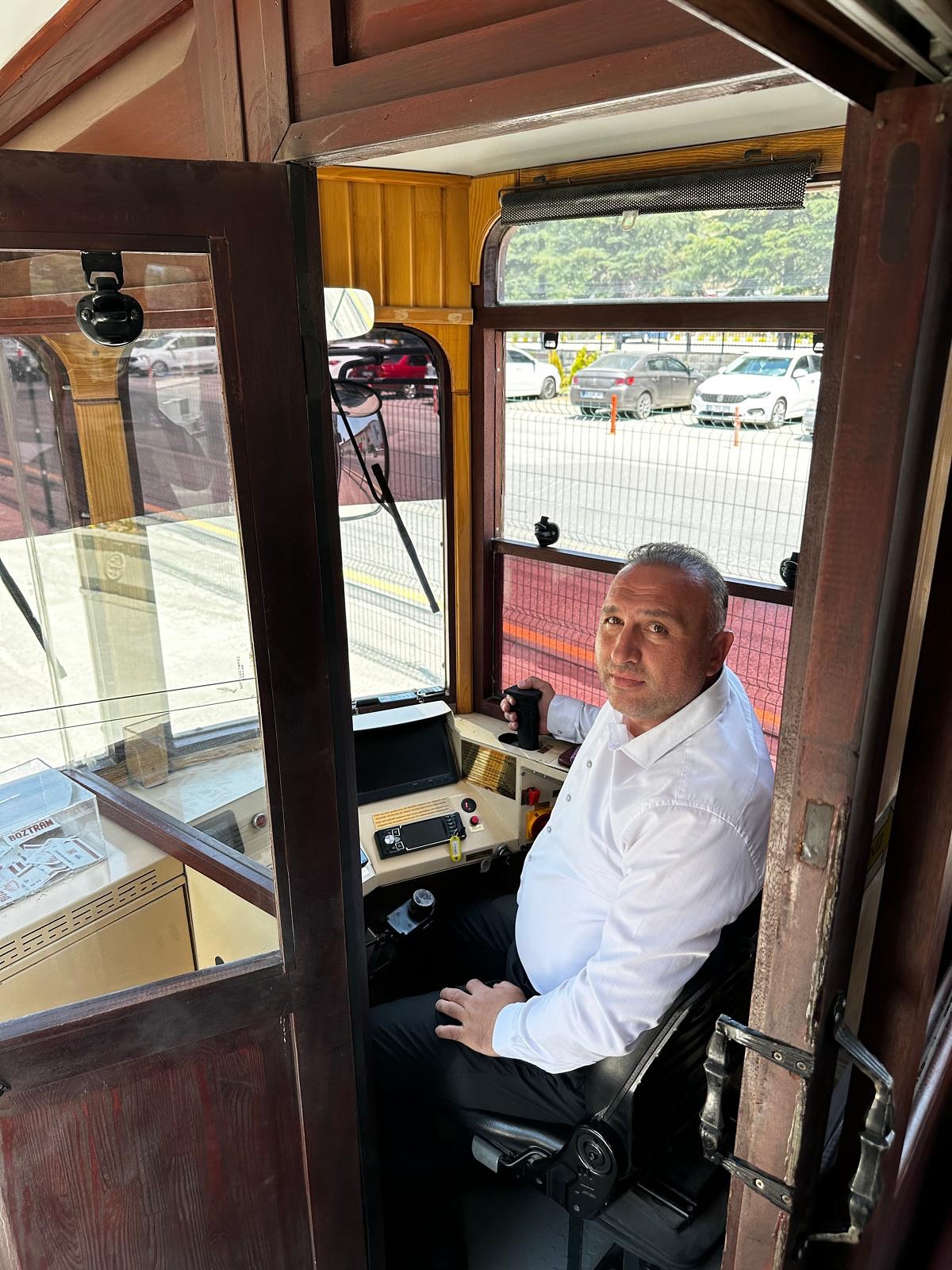 Çay Belediye Başkanı Yaşar Kemal Kantartopu, ilçeye kazandırılması planlanan tramvay