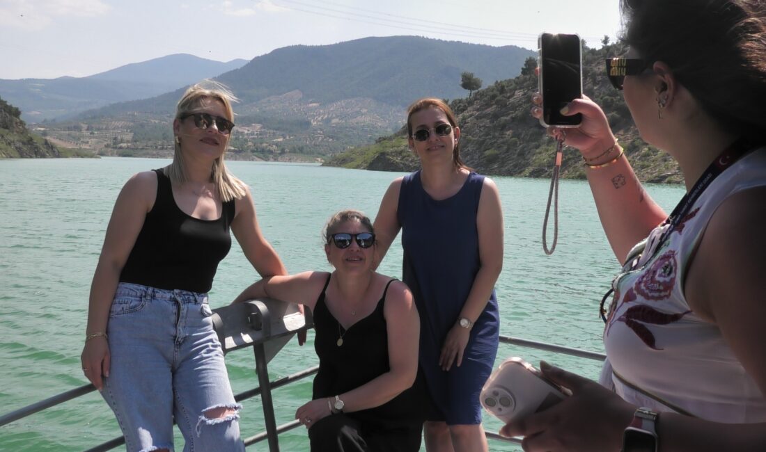 Aydın'ın Bozdoğan ilçesi, Denizli'nin Kale ilçesi ve Muğla'nın Kavaklıdere ilçeleri