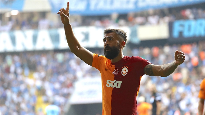 Galatasaray Kulübü, 31 yaşındaki orta saha oyuncusu Kerem Demirbay ile