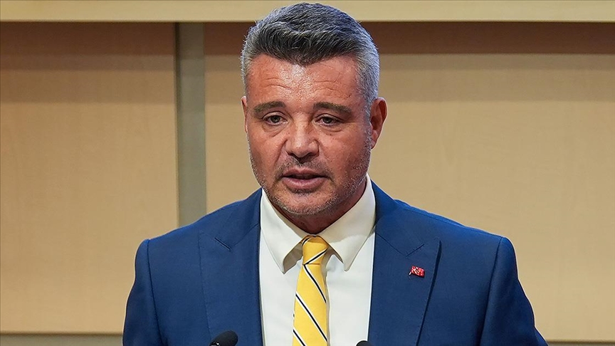 Fenerbahçe Kulübünün eski yöneticisi Sadettin Saran, sarı-lacivertli kulübün başkanlığına aday