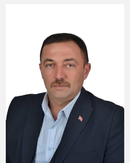 Afyonkarahisar’ın Bolvadin ilçesinde yaşanan arsa anlaşmazlığı, trajik bir cinayetle sonuçlandı.