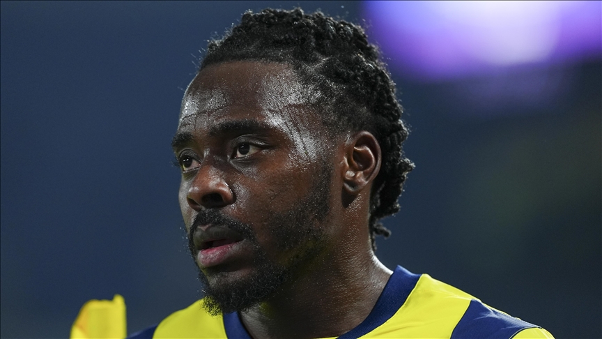 Fenerbahçe'den ayrılarak İngiltere Championship ekiplerinden Birmingham City'ye transfer olan Bright