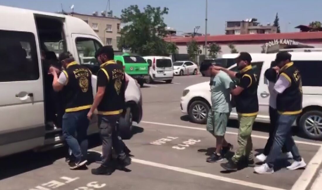 Adana'da kendilerini polis olarak tanıtan dolandırıcılar, "FETÖ kimlik bilgilerinizi kopyaladı"