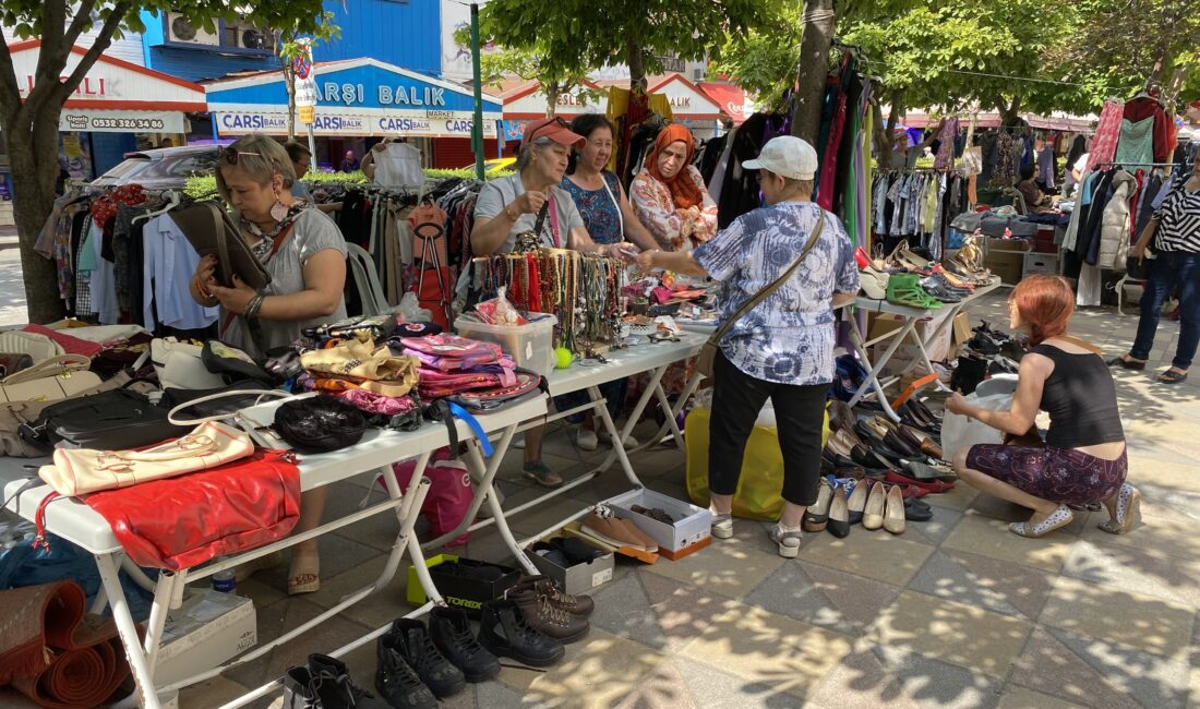 Eskişehir'de faaliyet gösteren hayvan hakları dernekleri, sokak hayvanları için inşa