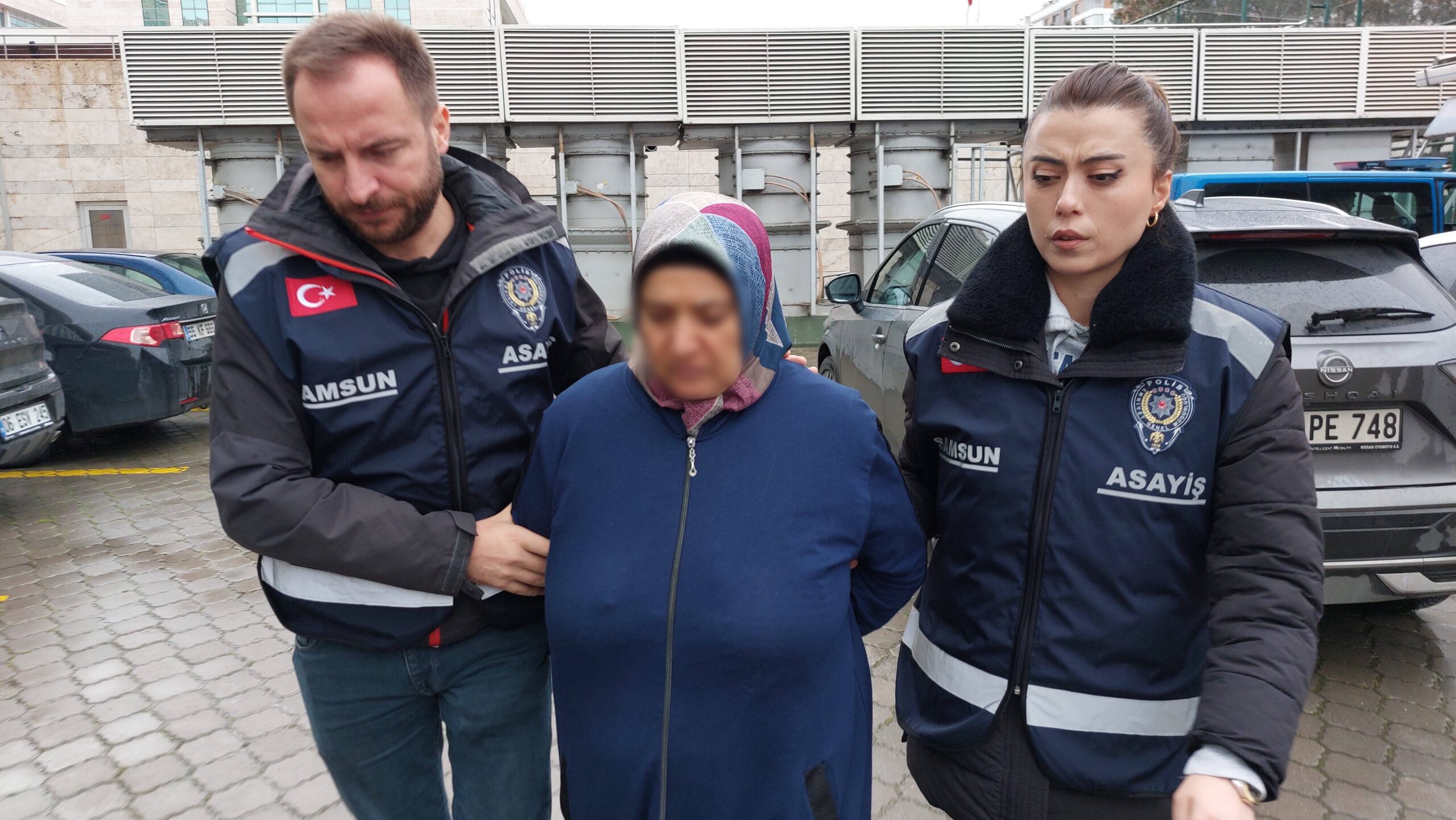 Samsun'da yaşanan trajik bir olayda, rehber öğretmen olan kızını boğarak