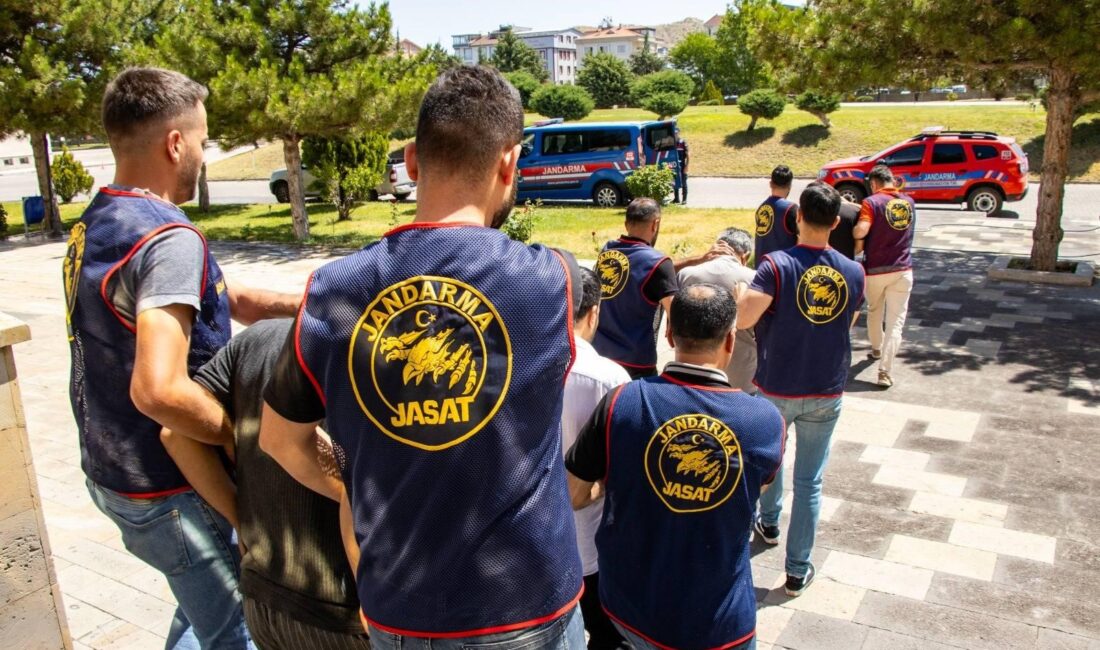 Nevşehir’in Acıgöl ilçesine bağlı Topaç Köyü’nde Nisan ayında bir çoban