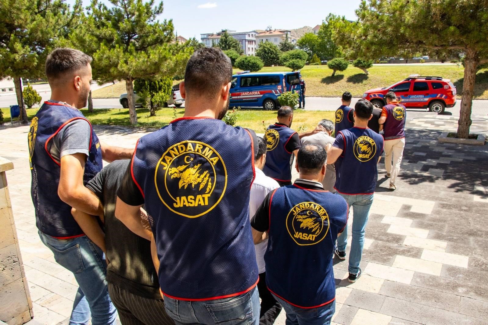 Nevşehir’in Acıgöl ilçesine bağlı Topaç Köyü’nde Nisan ayında bir çoban