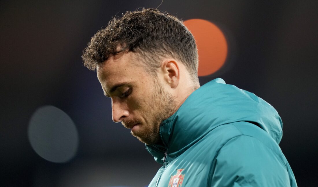 İngiltere Premier Lig ekibi Liverpool'da forma giyen 28 yaşındaki Portekizli