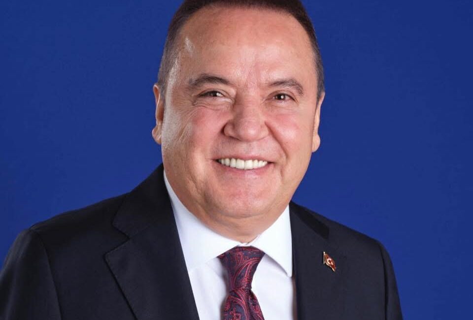 Antalya Cumhuriyet Başsavcılığının "rüşvet" soruşturması kapsamında gözaltına alınan Antalya Büyükşehir