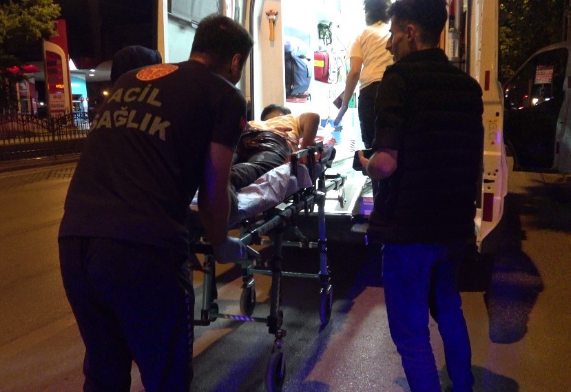  Konya'da alacak verecek meselesi yüzünden çıkan kavgada, 2 kardeş bıçaklanarak