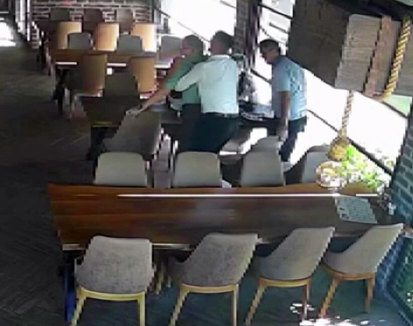 Sakarya'nın Serdivan ilçesinde bir restoranda yemek yediği sırada soluk borusuna