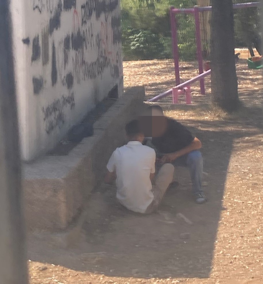 Antalya'da bir çocuk parkında iki şahıs arasında çıkan tartışma, silahlı