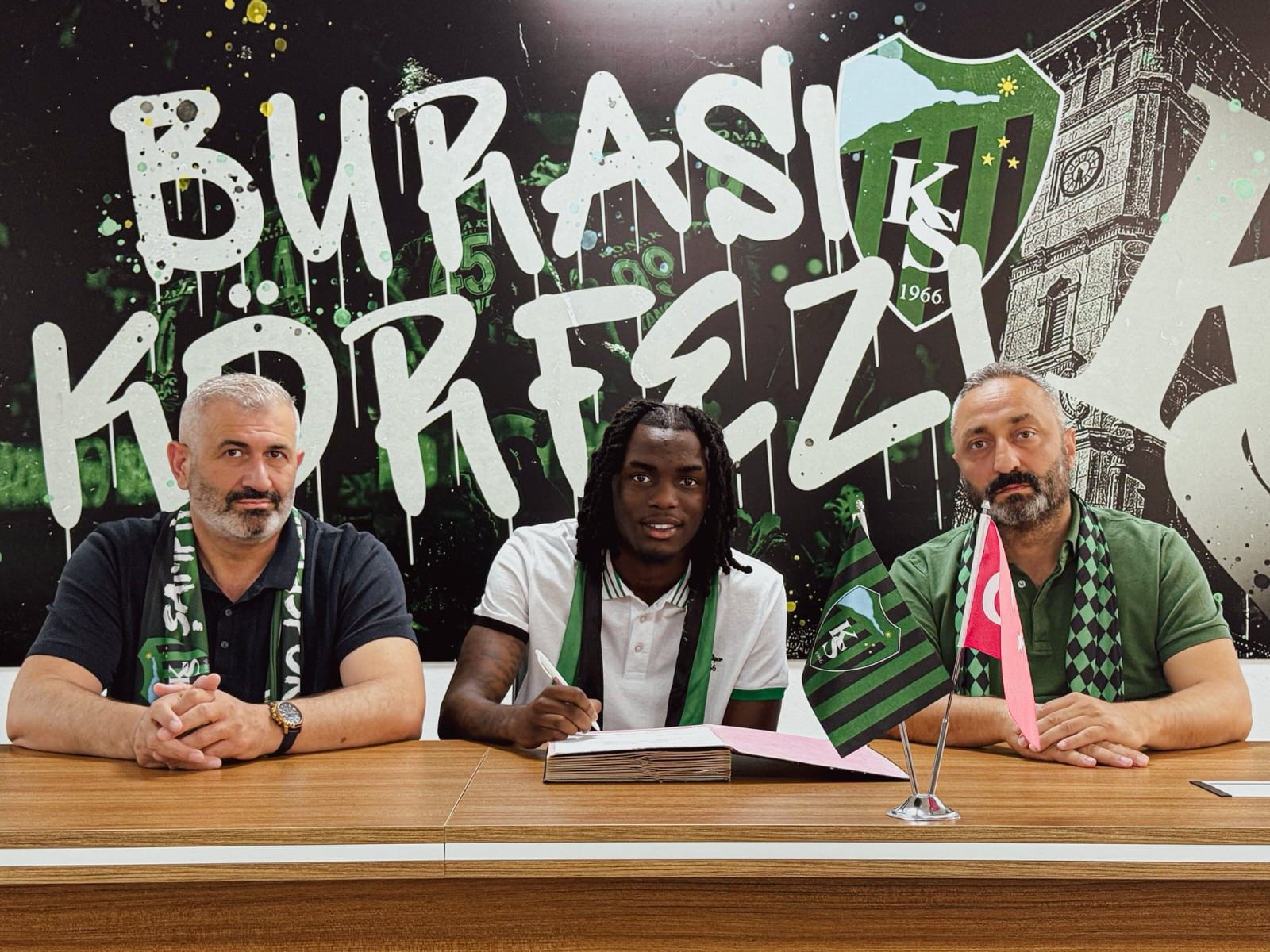 Kocaelispor, yeni sezon transfer çalışmaları kapsamında önemli bir hamle yaparak
