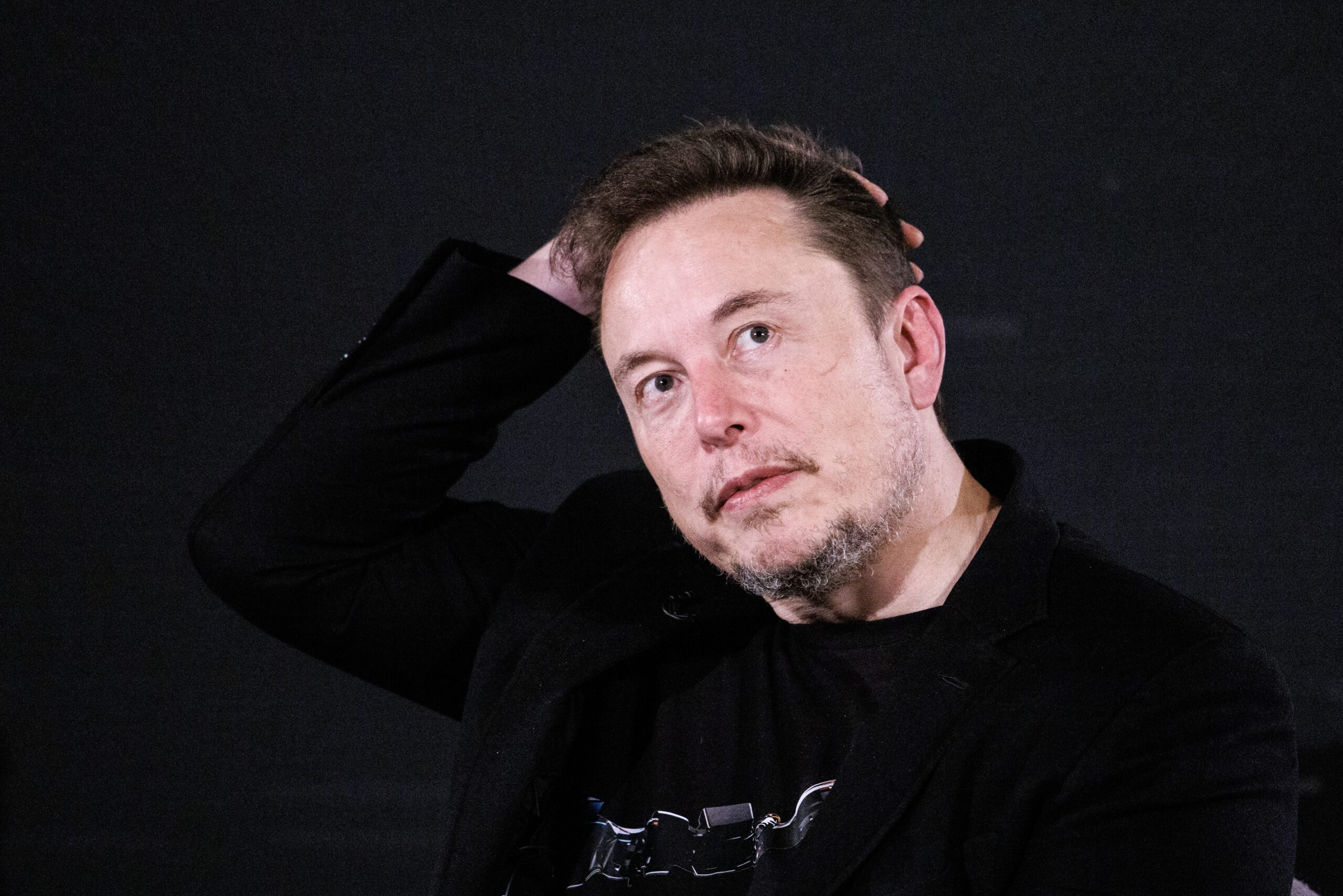 Sosyal medya platformu X'in sahibi Elon Musk, yapay zeka aracı