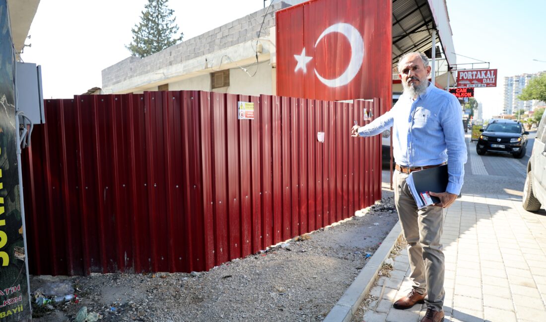 Adana'nın Yüreğir ilçesinde bir vatandaş, şahsına ait olduğunu öne sürdüğü