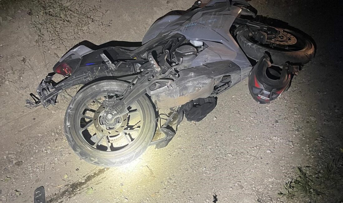 Motosiklet sürücüsü hayatını kaybetti! Ankara'da çekici kamyonuyla çarpışan motosikletteki sürücü hayatını kaybederken yanındaki kişi