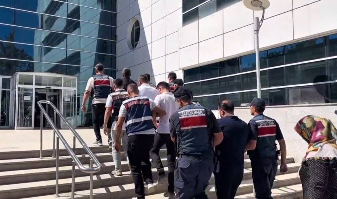 Adıyaman'da, Avrupa Birliği destekli bir tarım projesini kullanarak kamuyu 11