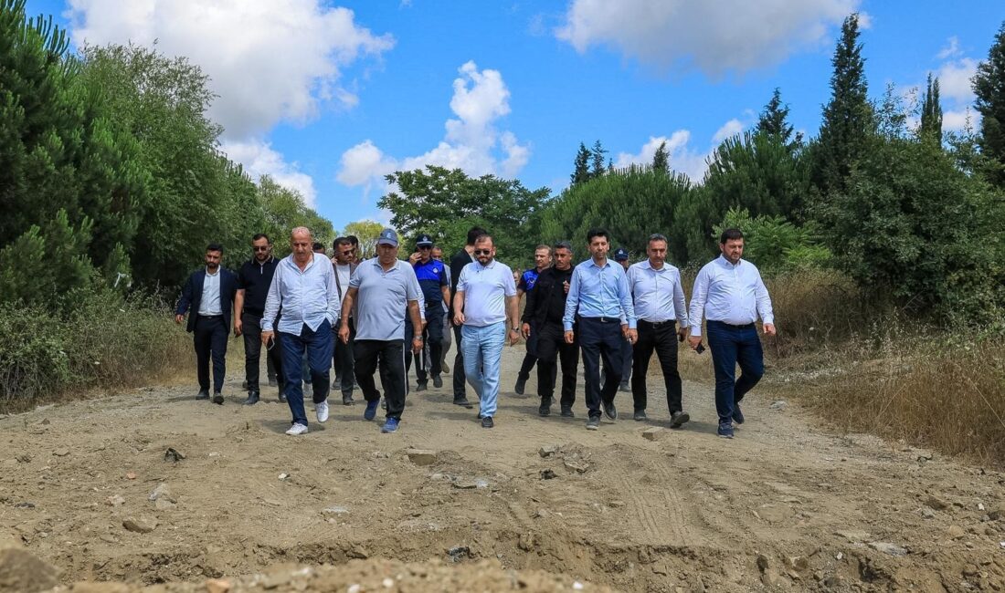 İstanbul Büyükşehir Belediyesi Meclisi'nin Arnavutköy'deki Mavigöl çevresini atık döküm sahası