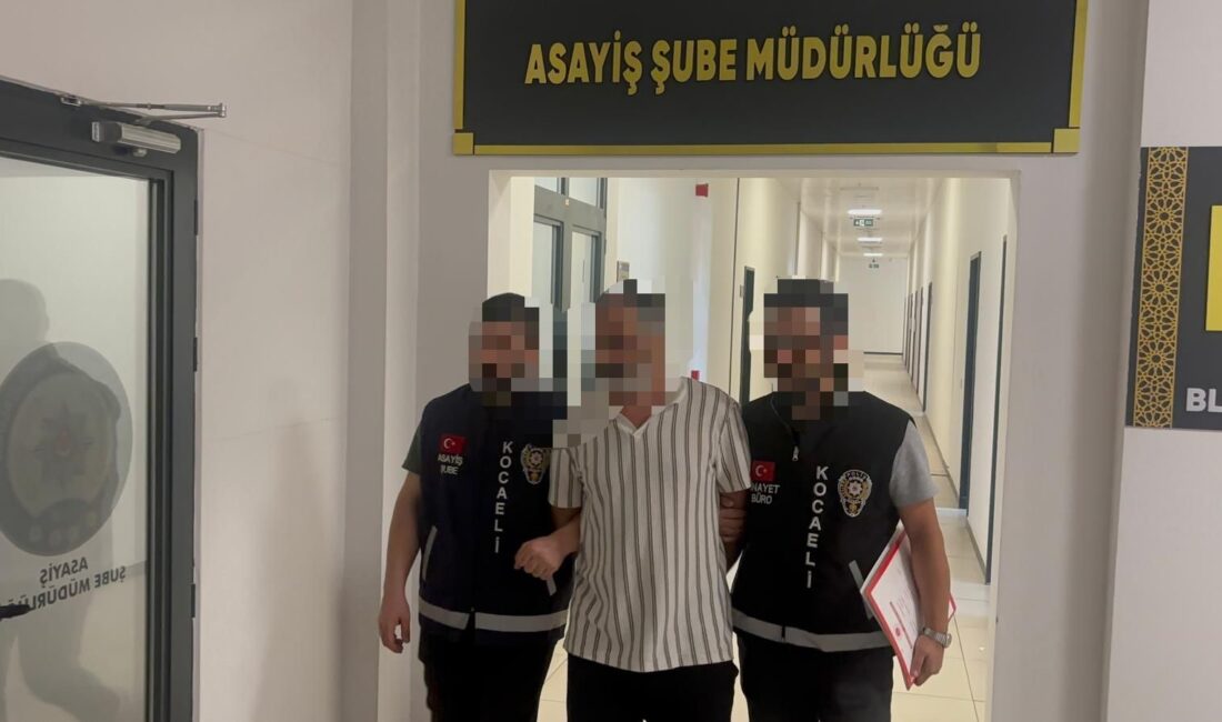 Kocaeli'nin Kartepe ilçesinde, bir şahıs ile üvey oğlu arasında çıkan