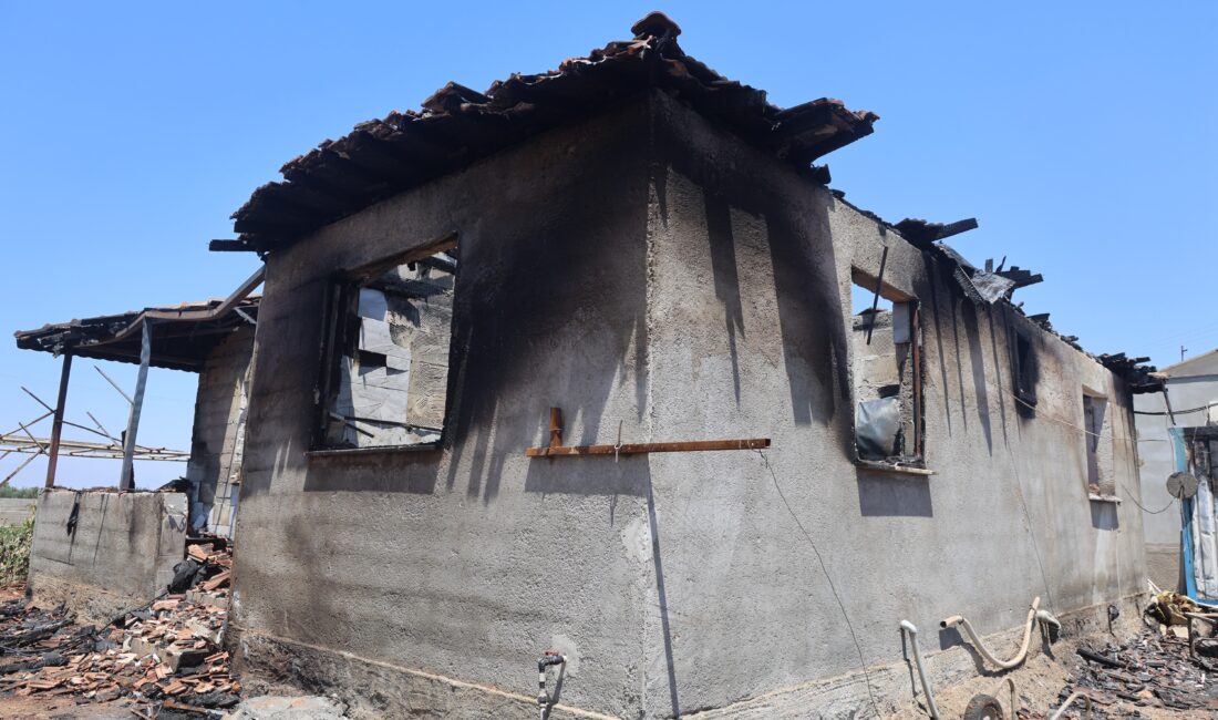 Hatay'ın Reyhanlı ilçesinde, bir inşaat ustasının deprem sonrası kendi imkanlarıyla
