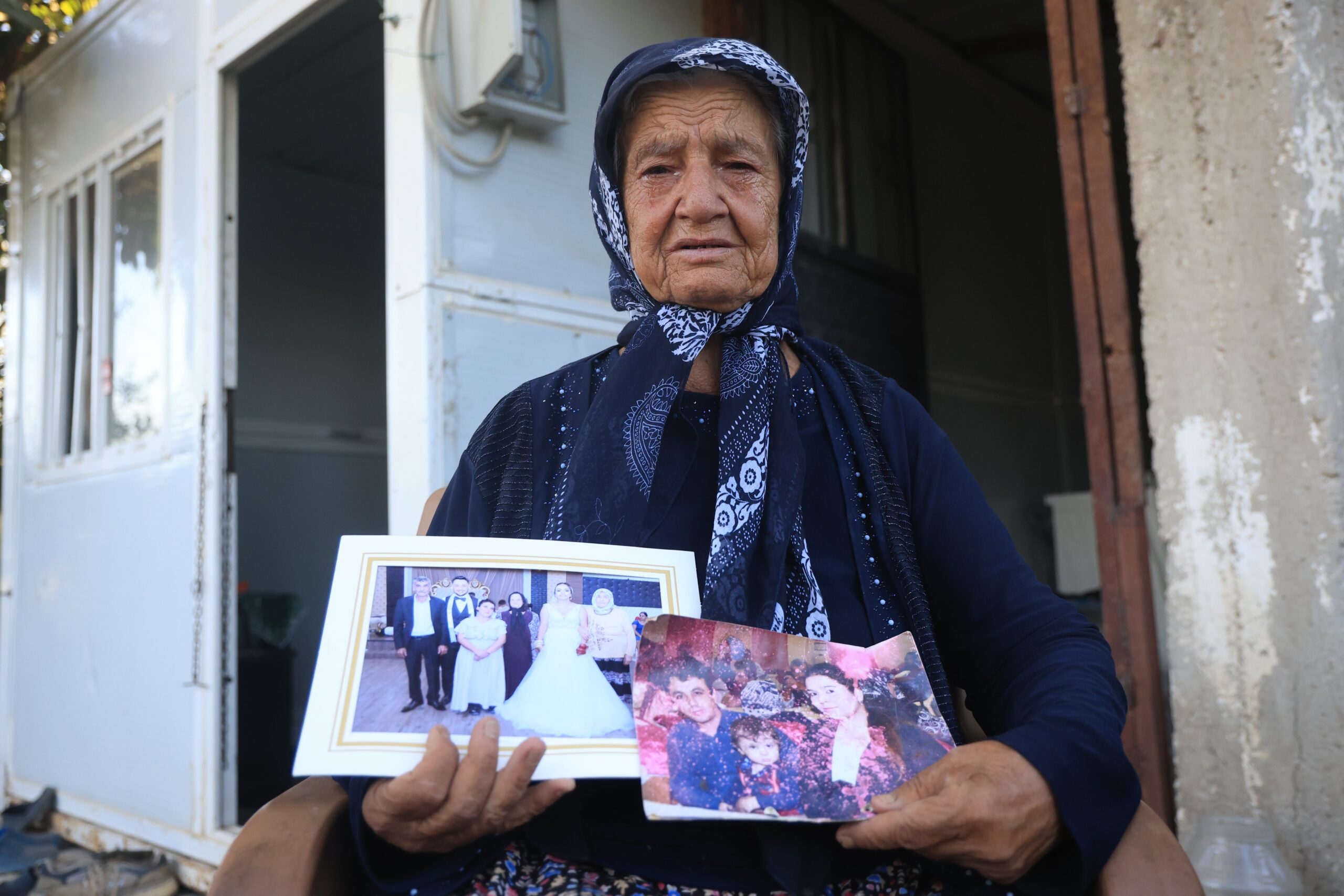 Hatay'da meydana gelen depremde ailesinin bir bölümünü trajik bir şekilde