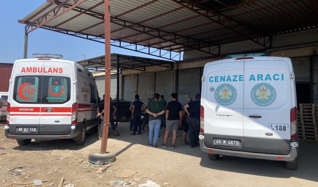 Manisa'nın Alaşehir ilçesinde, 48 yaşındaki bir marangoz ustası, sabah saatlerinde