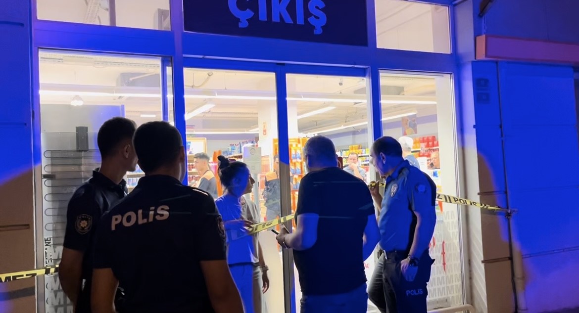  Bursa’da bir kadın ve çocuğun silahla yaralanmasına neden olan saldırgan,