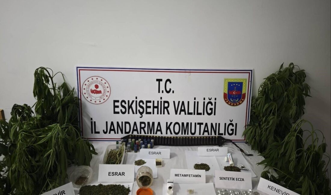 Eskişehir'in İnönü ilçesinde, jandarma ekiplerinin bir adrese düzenlediği operasyonda, yasa