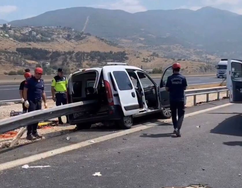 Osmaniye'de meydana gelen elim bir trafik kazasında, sürücüsünün kontrolünden çıkan