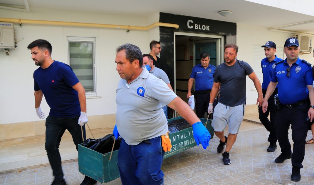 Antalya’da boşanma aşamasındaki eşi Fadim Temirhanoğulları’nı 9 kurşunla öldüren Savaş