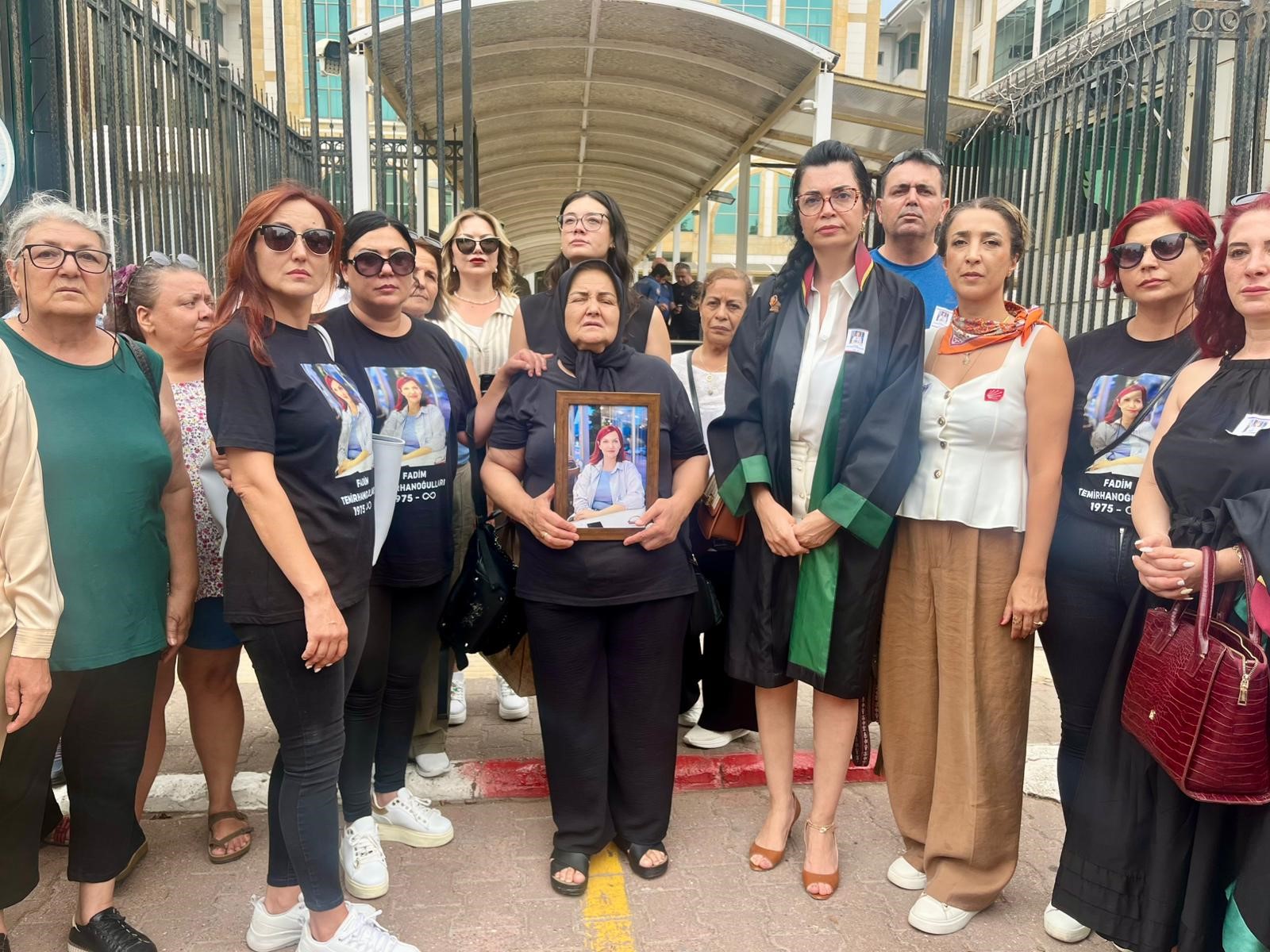 Antalya'da görülen bir kadın cinayeti davasında savcılık, eşini öldüren sanık