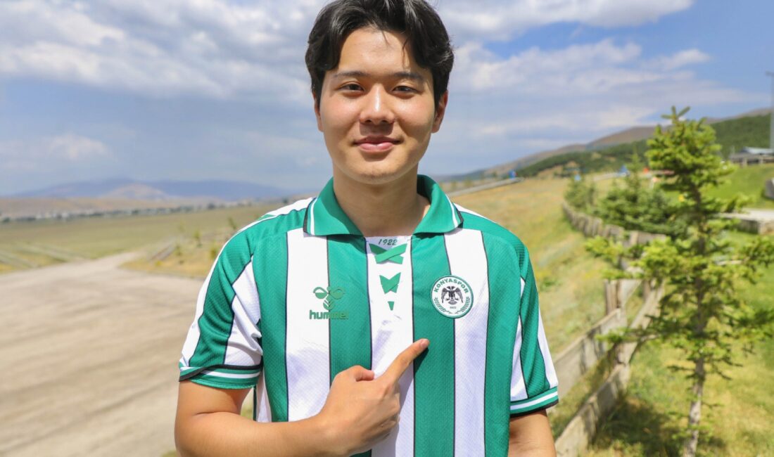 Konyaspor, transfer dönemindeki faaliyetleri kapsamında kadrosunu Güney Koreli orta saha
