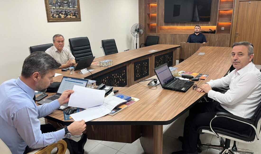 Kütahya’da 2025-2026 Yılı Umre Organizasyonu Görevli Mülakatı gerçekleştirildi Diyanet İşleri Başkanlığı tarafından 2025-2026 umre dönemi kapsamında görevlendirilecek din