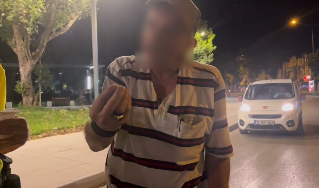 Bursa'nın İnegöl ilçesinde gerçekleştirilen rutin trafik denetimi sırasında, bisikletiyle tehlikeli