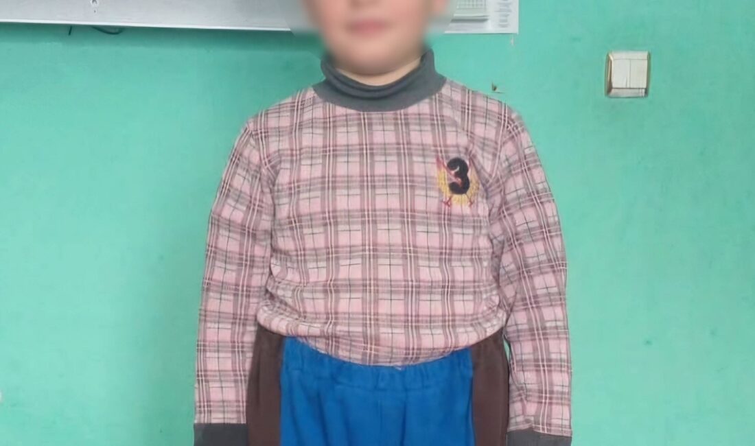 Samsun'un Canik ilçesinde, serinlemek amacıyla girdiği gölette boğulma tehlikesi geçiren
