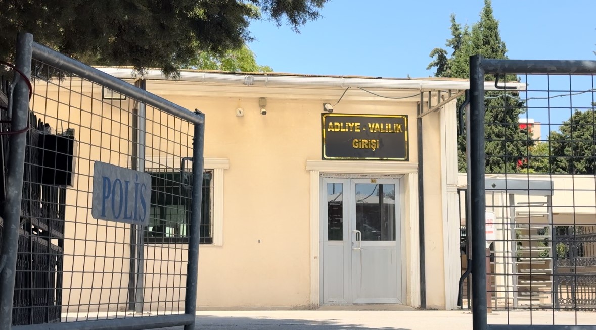 Mardin'de, miras anlaşmazlığı yaşadığı babasını el yapımı bir patlayıcıyla öldürmeye
