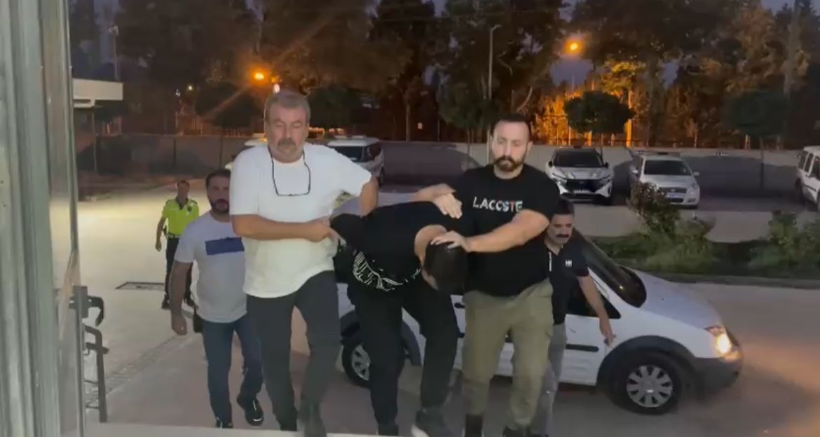 Bursa'nın Yenişehir ilçesinde, cuma namazı sonrasında husumetlisini hedef alan bir