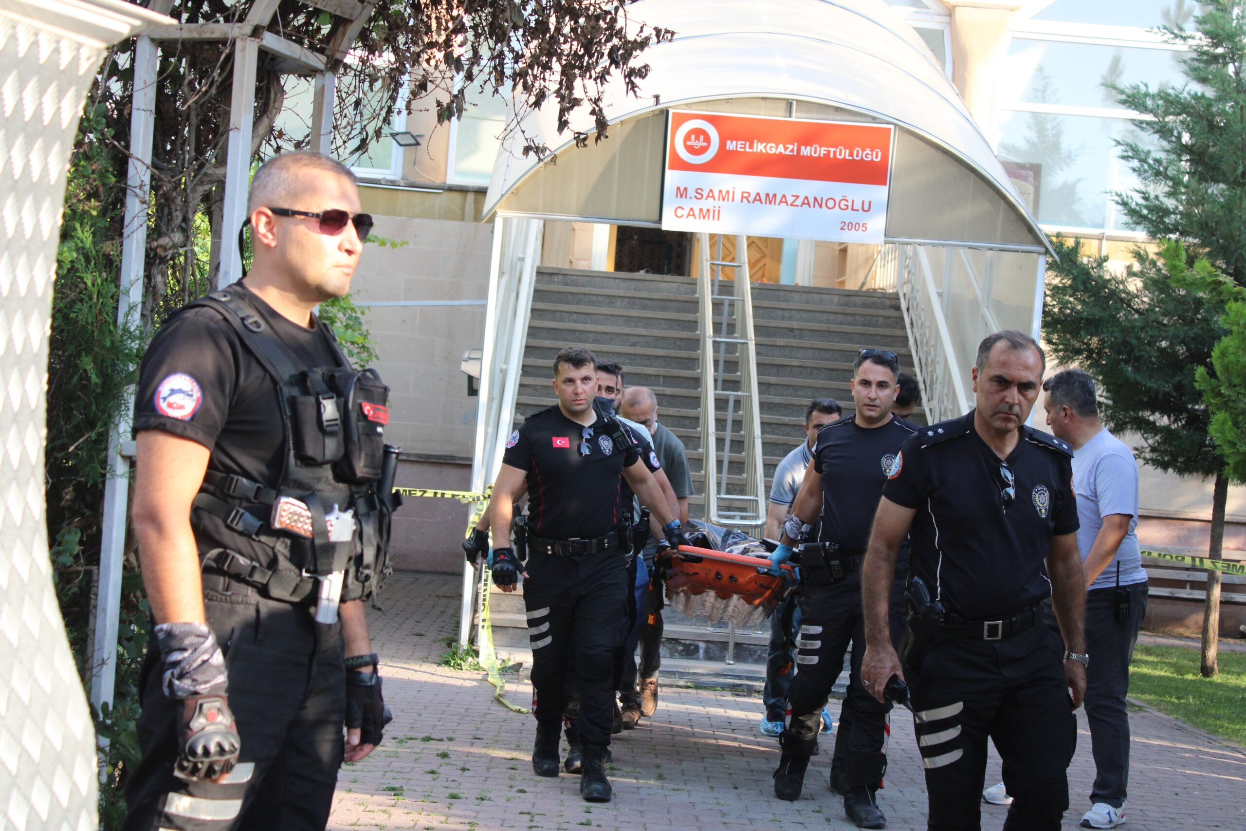 Kayseri'de yaşanan ve kamuoyunda infial yaratan olayda, bir şahıs aralarında
