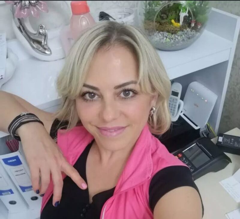 İzmir’in Çiğli ilçesinde boşandığı eşiyle aynı evde yaşayan kadın, eski