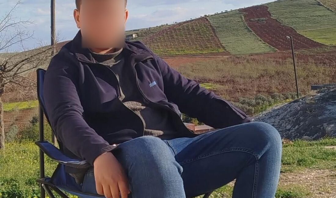 Şanlıurfa'nın Birecik ilçesinde, evde bulunan pompalı tüfekle oynadığı iddia edilen