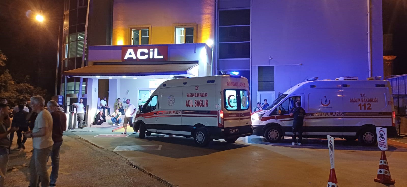 Yalova'nın Çınarcık ilçesinde gerçekleştirilen bir sünnet düğününde ikram edilen yemekten
