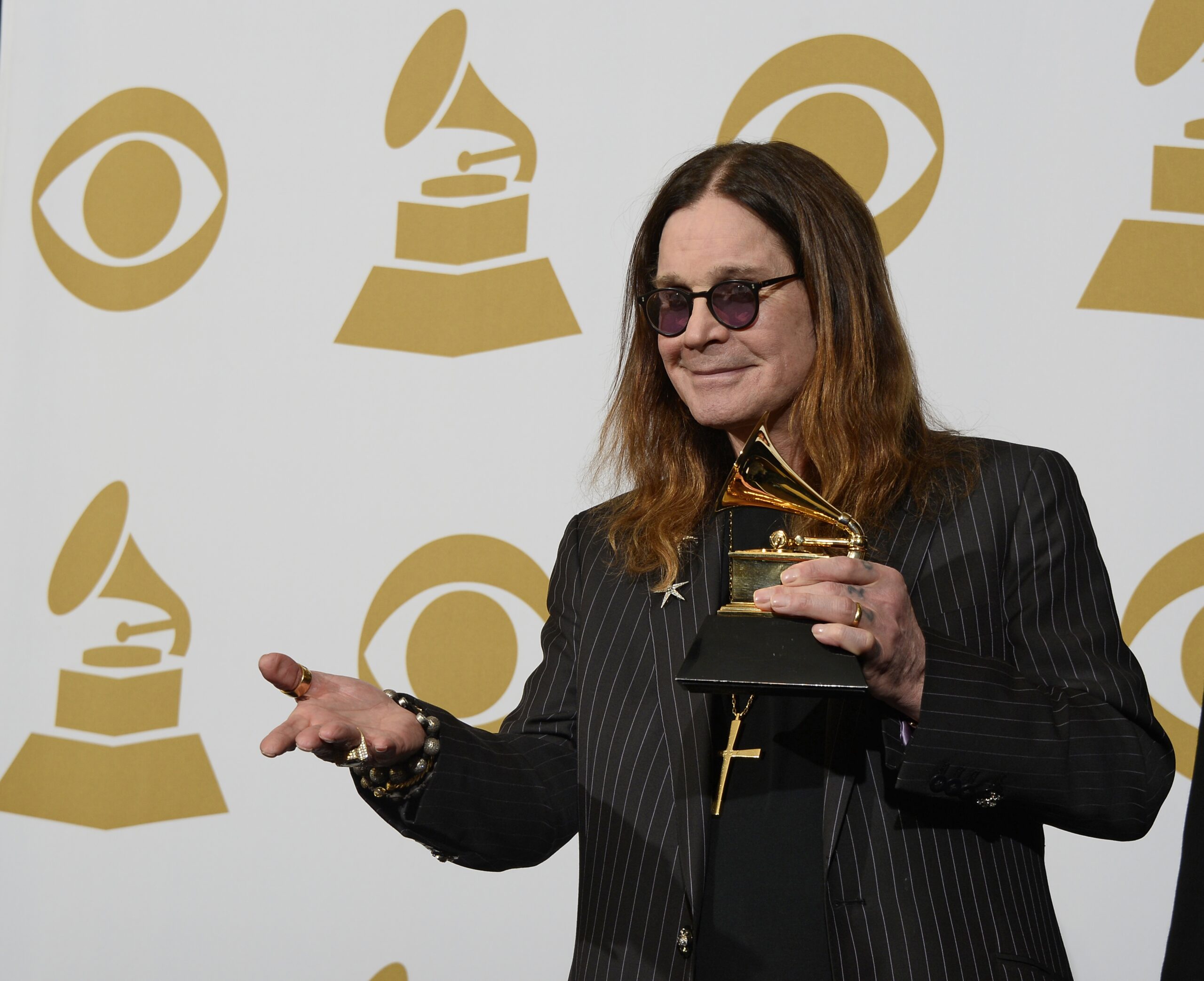 Ağır metal müziğin öncü gruplarından Black Sabbath'ın efsanevi solisti Ozzy