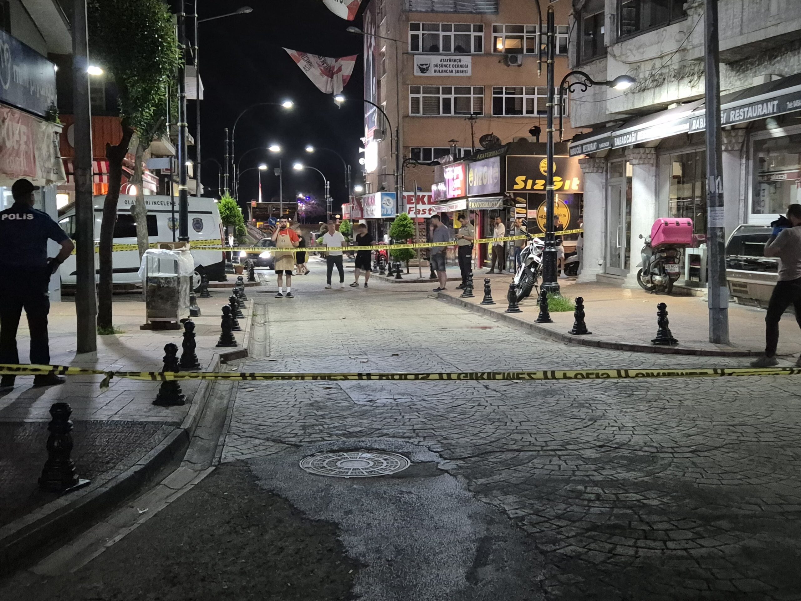Giresun'un Bulancak ilçesinde, amca ile yeğen arasında çıkan tartışma kanlı