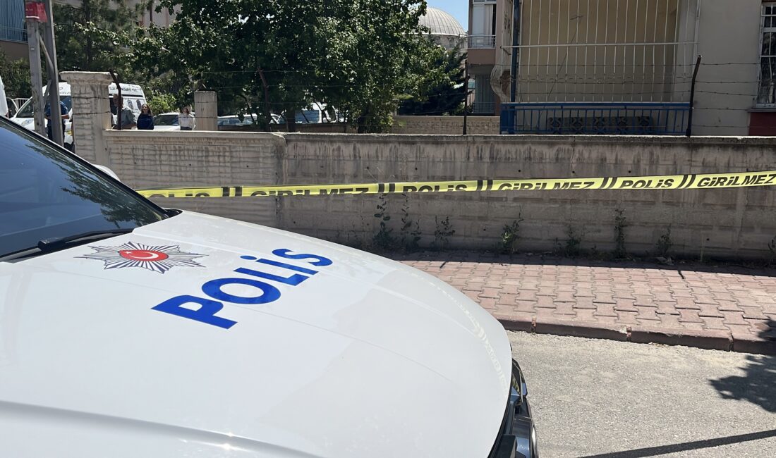 Konya'da M.İ. isimli şahıs, boşanma aşamasındaki eşi Z.İ.'yi, iddiaya göre