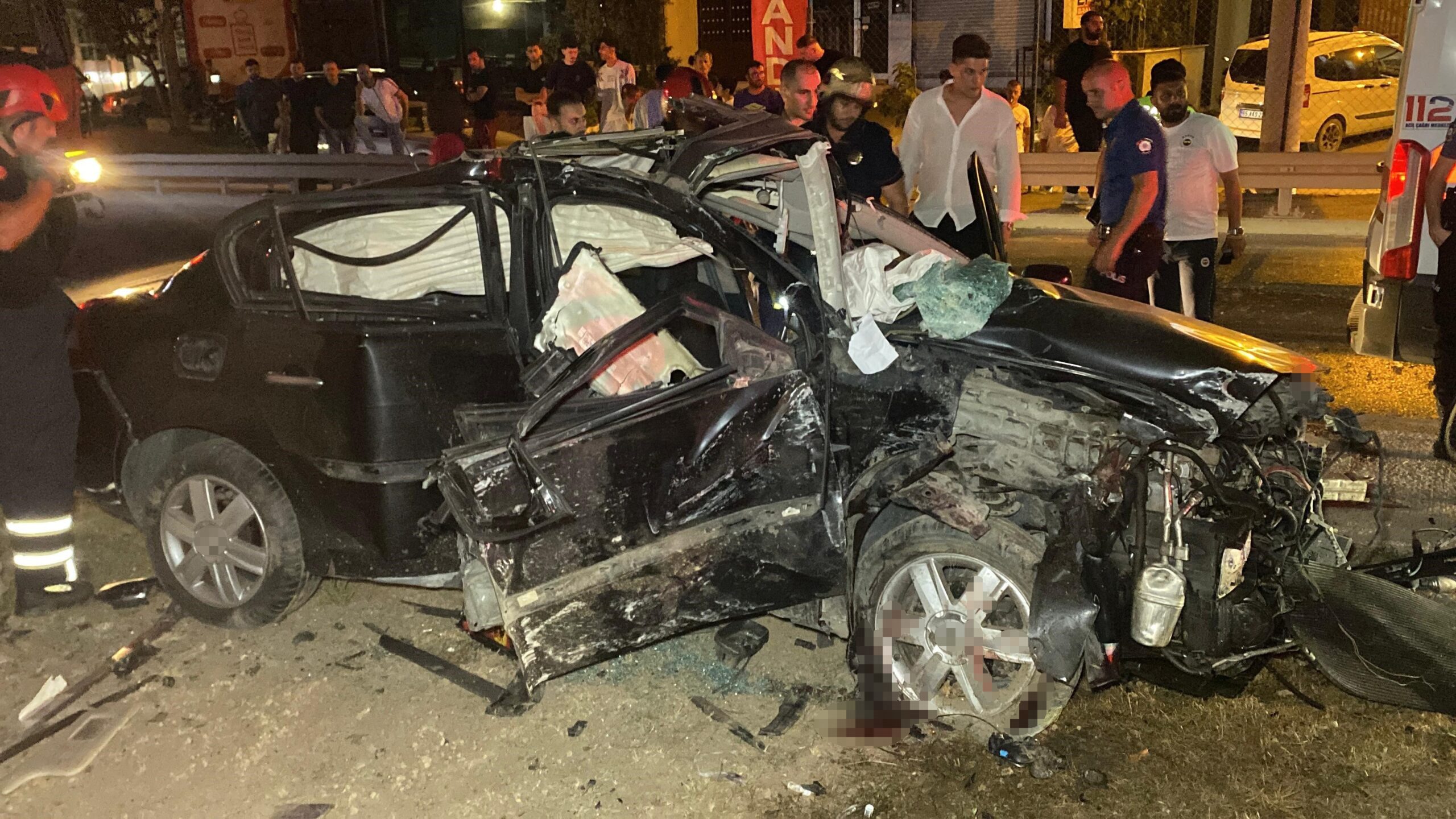 Kocaeli’nin İzmit ilçesinde meydana gelen trafik kazasında, direksiyon hakimiyetini kaybederek
